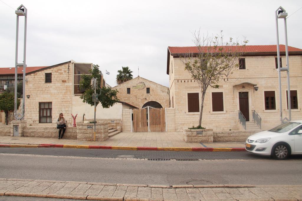 Al Yakhour Hostel Haifa Exterior foto